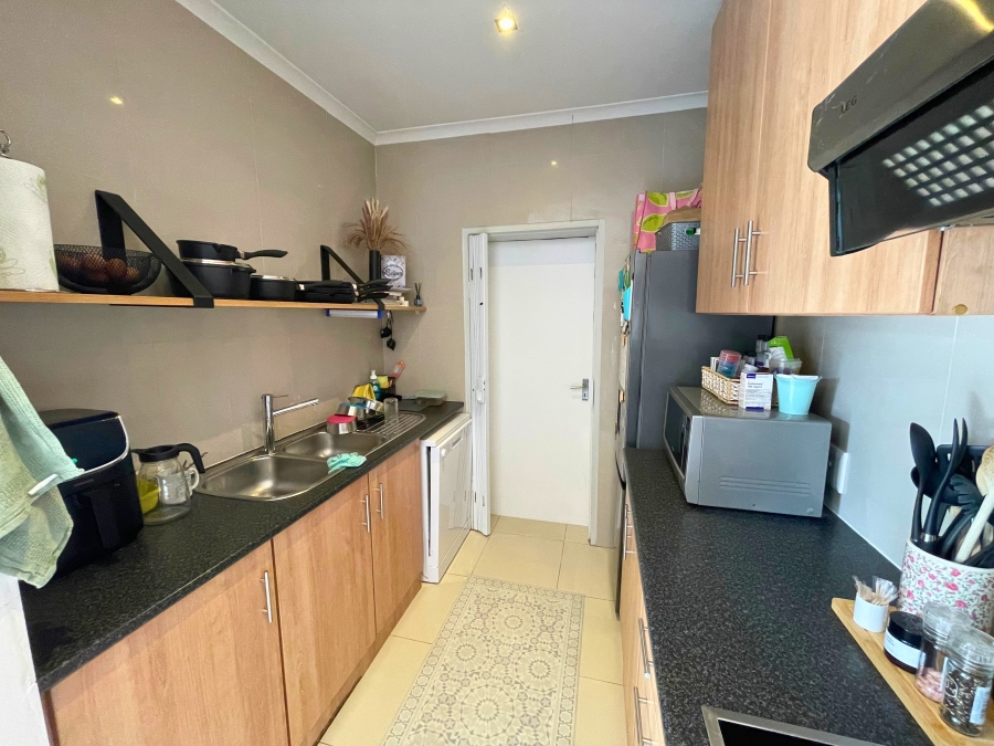 To Let 2 Bedroom Property for Rent in Kenridge Western Cape